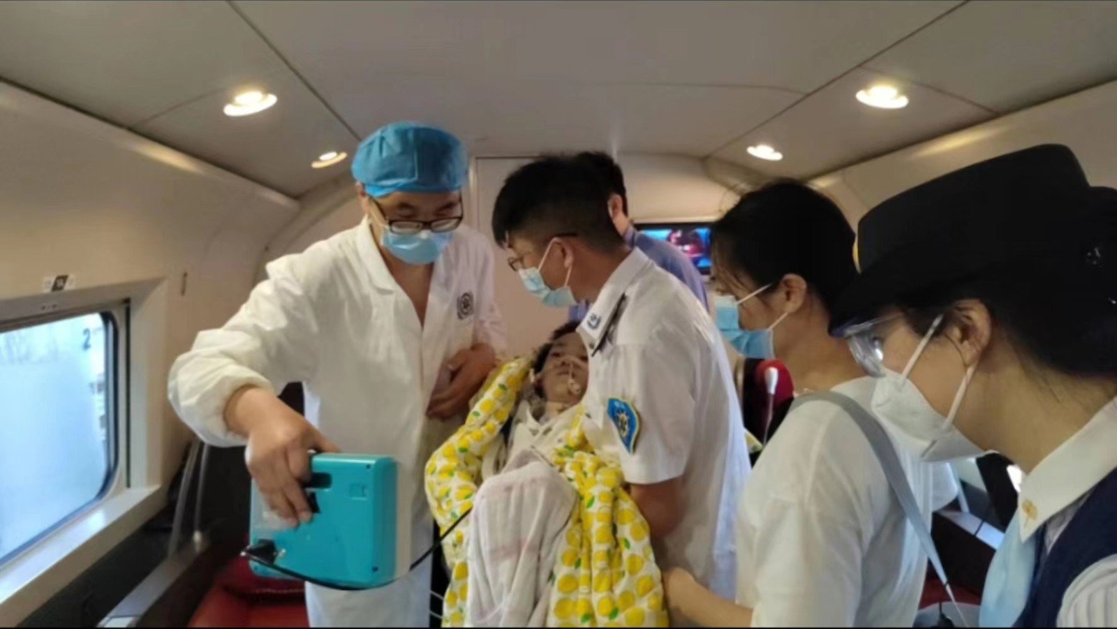 阿坝县专业高铁转运